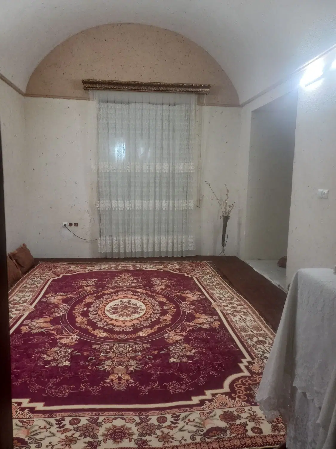 خانه باغ اجاره ای روزانه مرکز شهر