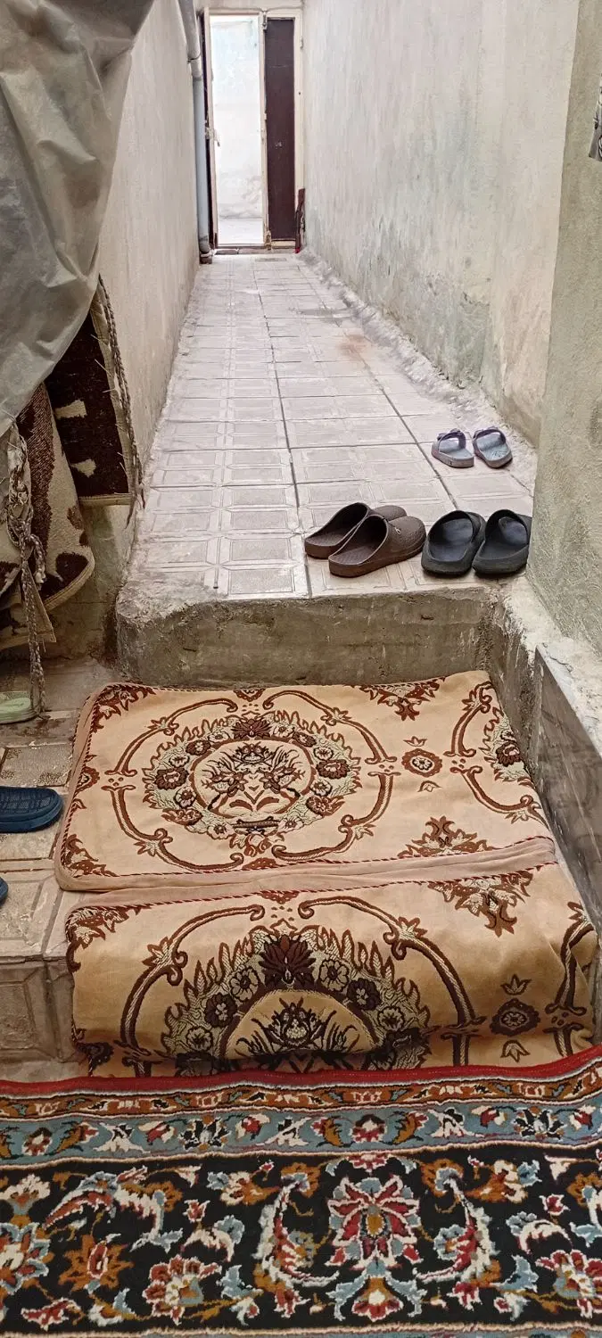 حیاط دراخمقیه ۸۰ متربه فروش
