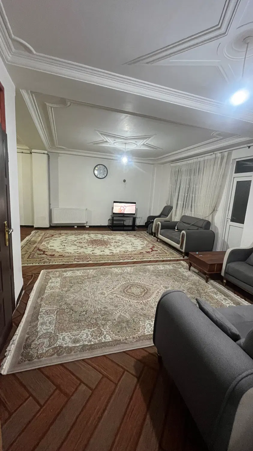 اجاره یک واحد آپارتمان طبقه دوم فول امکانات
