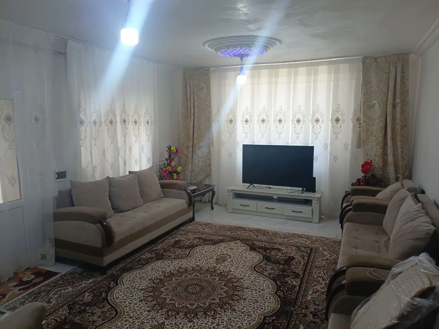 فروش خانه ویلایی دربست دو طبقه راه جدا