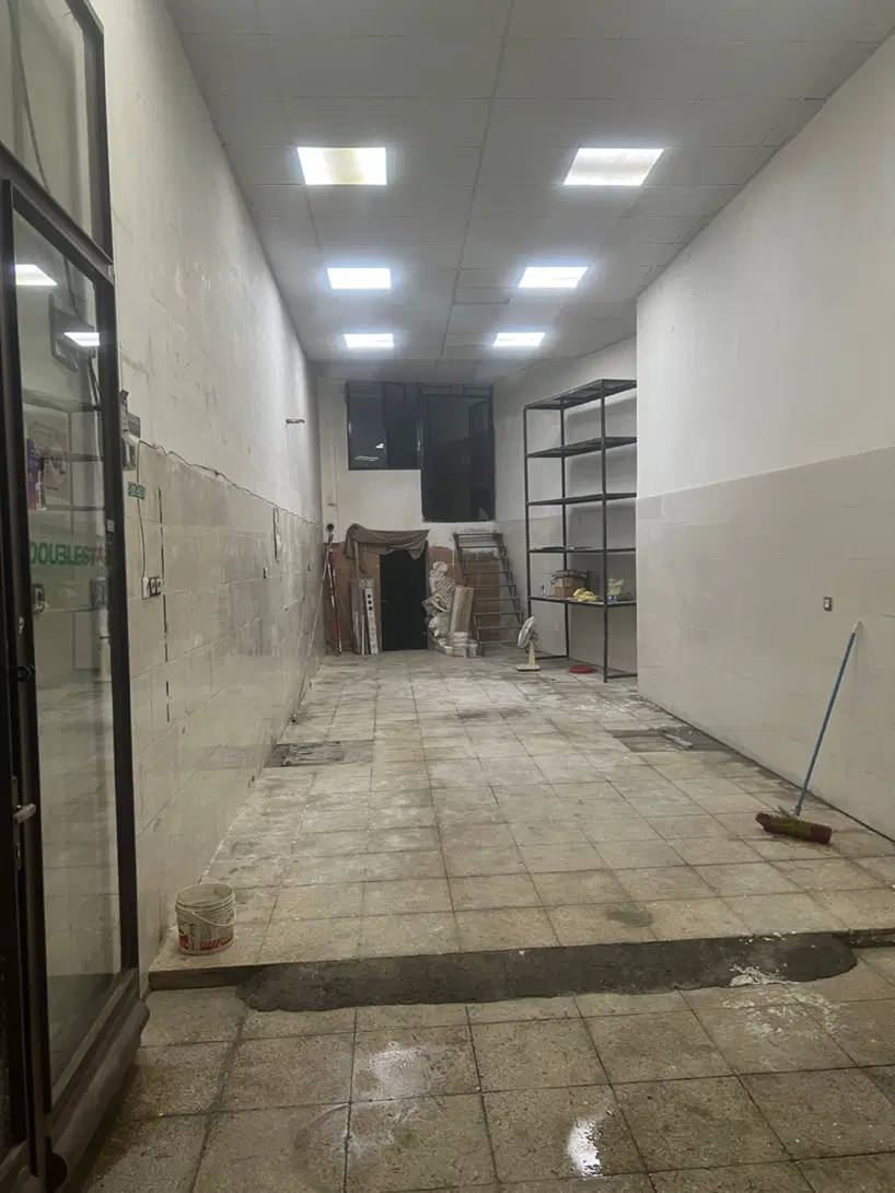 مغازه چهار راه بابک بر بلوار بهشت ۷۰ متری