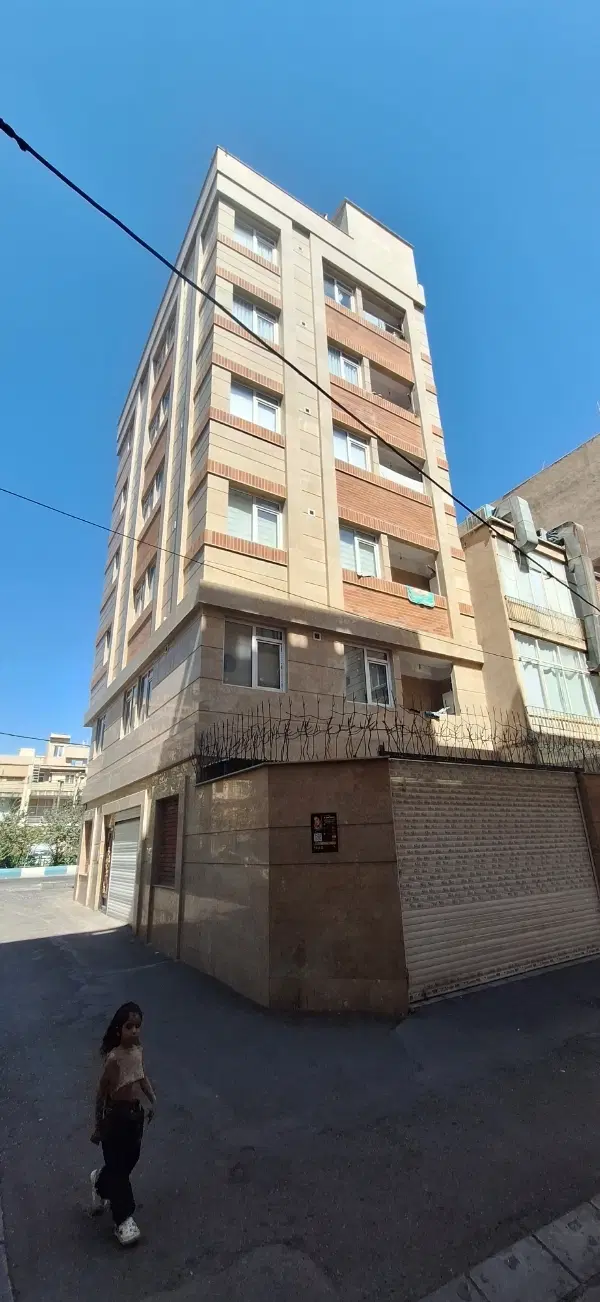 فروش فوری آپارتمان تک واحدی