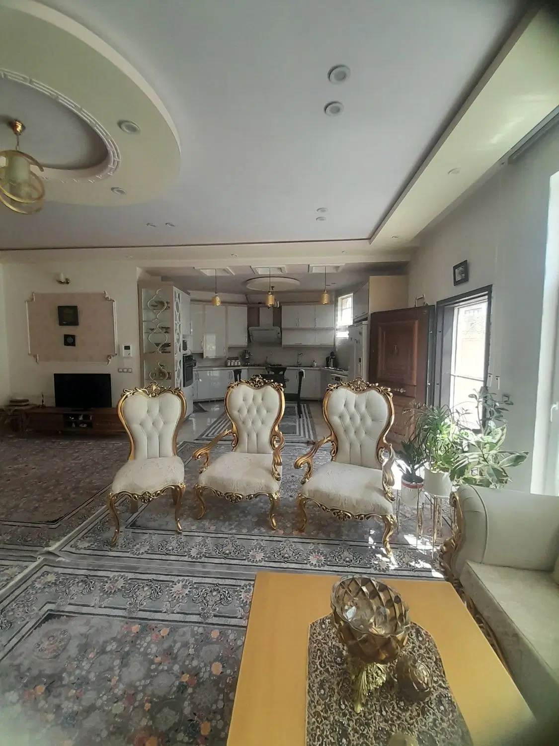 اجاره واحد طبقه دوم با دسترسی به تمامی امکانات