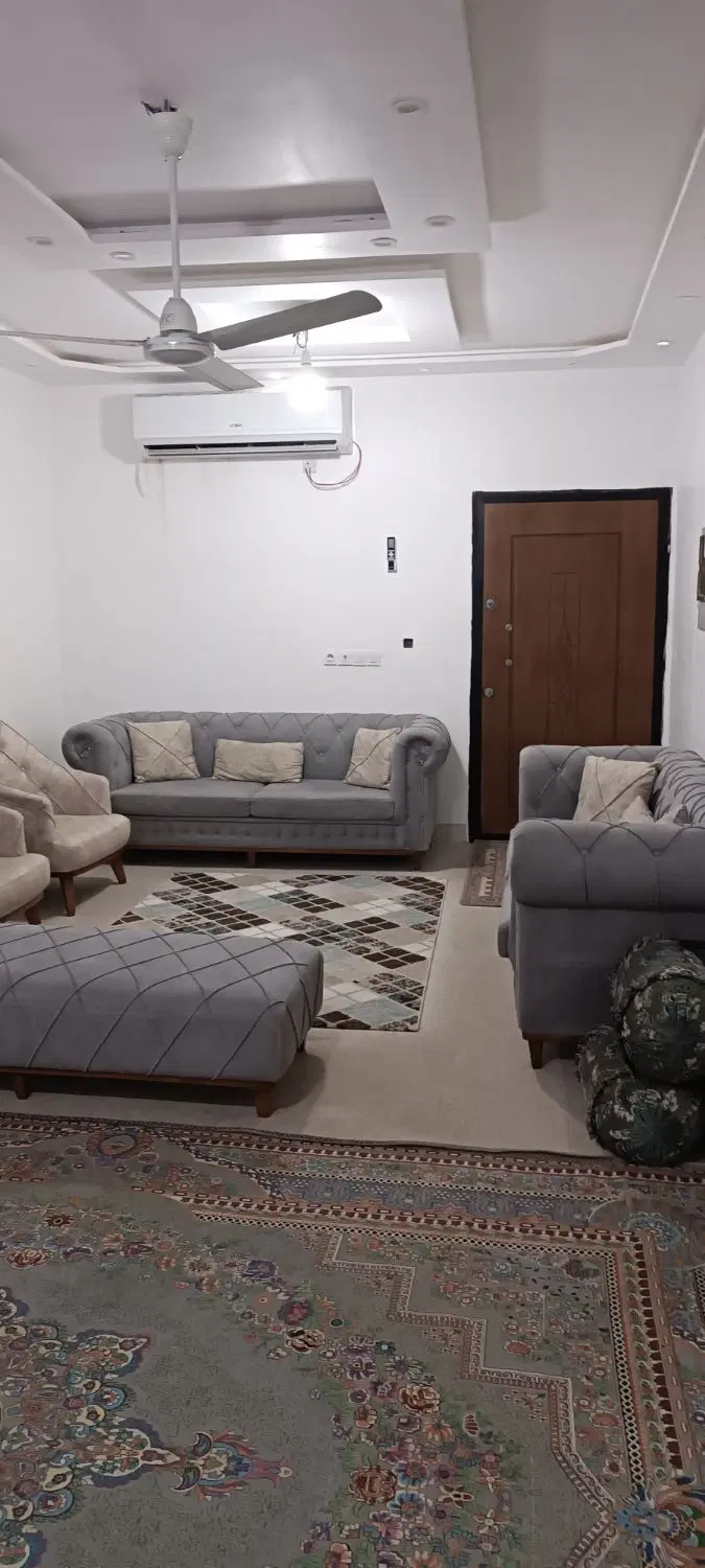 خونه دوطبقه خیابان‌گمرک