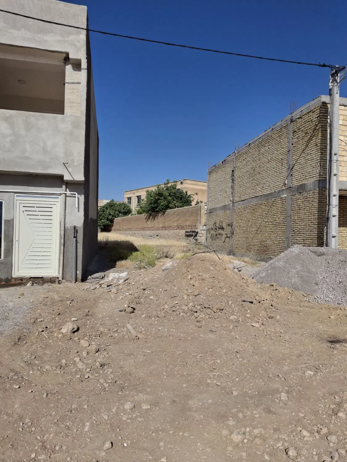 زمین مسکونی