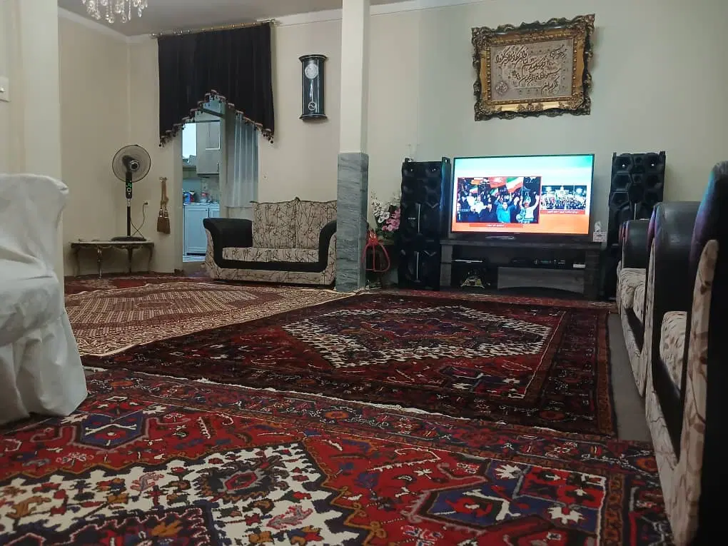 حیاط 2طبقه شمالی