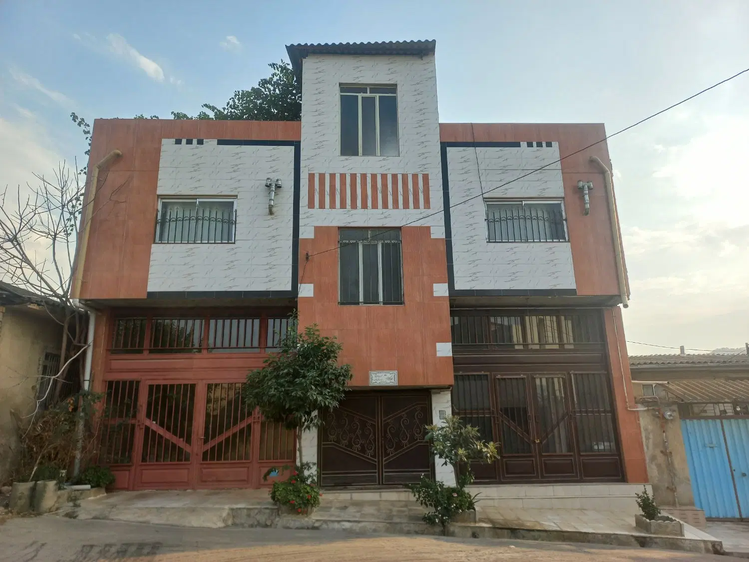 خانه تجاری مسکونی رامیان
