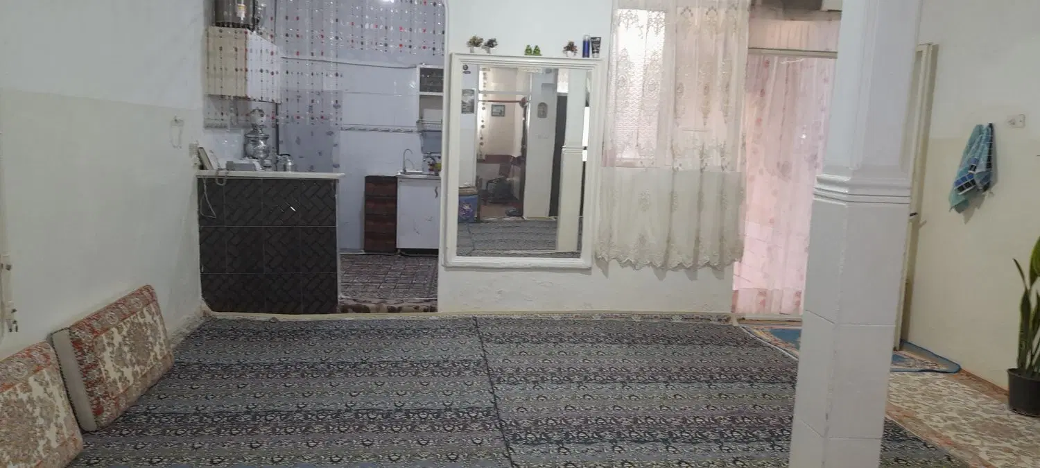 باسلام‌خانه‌ای‌۹۰‌متری‌‌دوطبقه‌برای‌فروش
