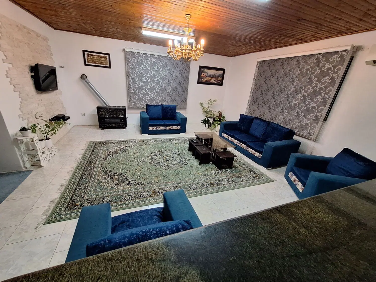 ویلای تک خواب حیاط دار دربستی