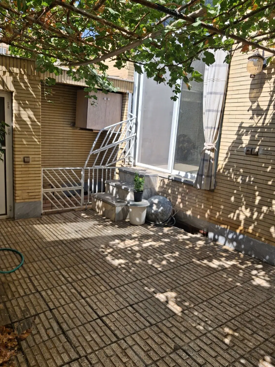 ویلایی 80 متری 2خواب دربست