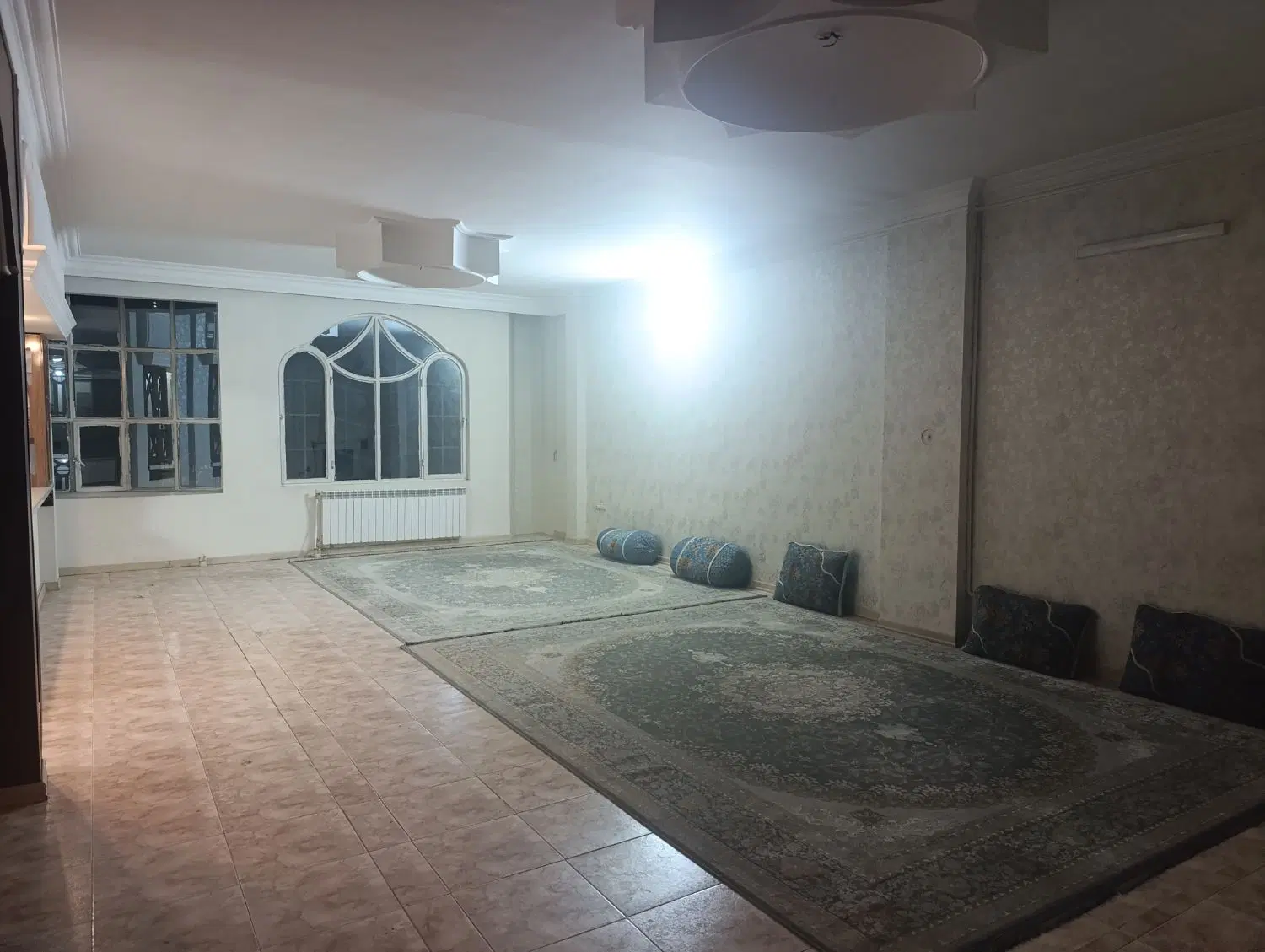 160متری معاد1پشت حاشیه وکیل آباد
