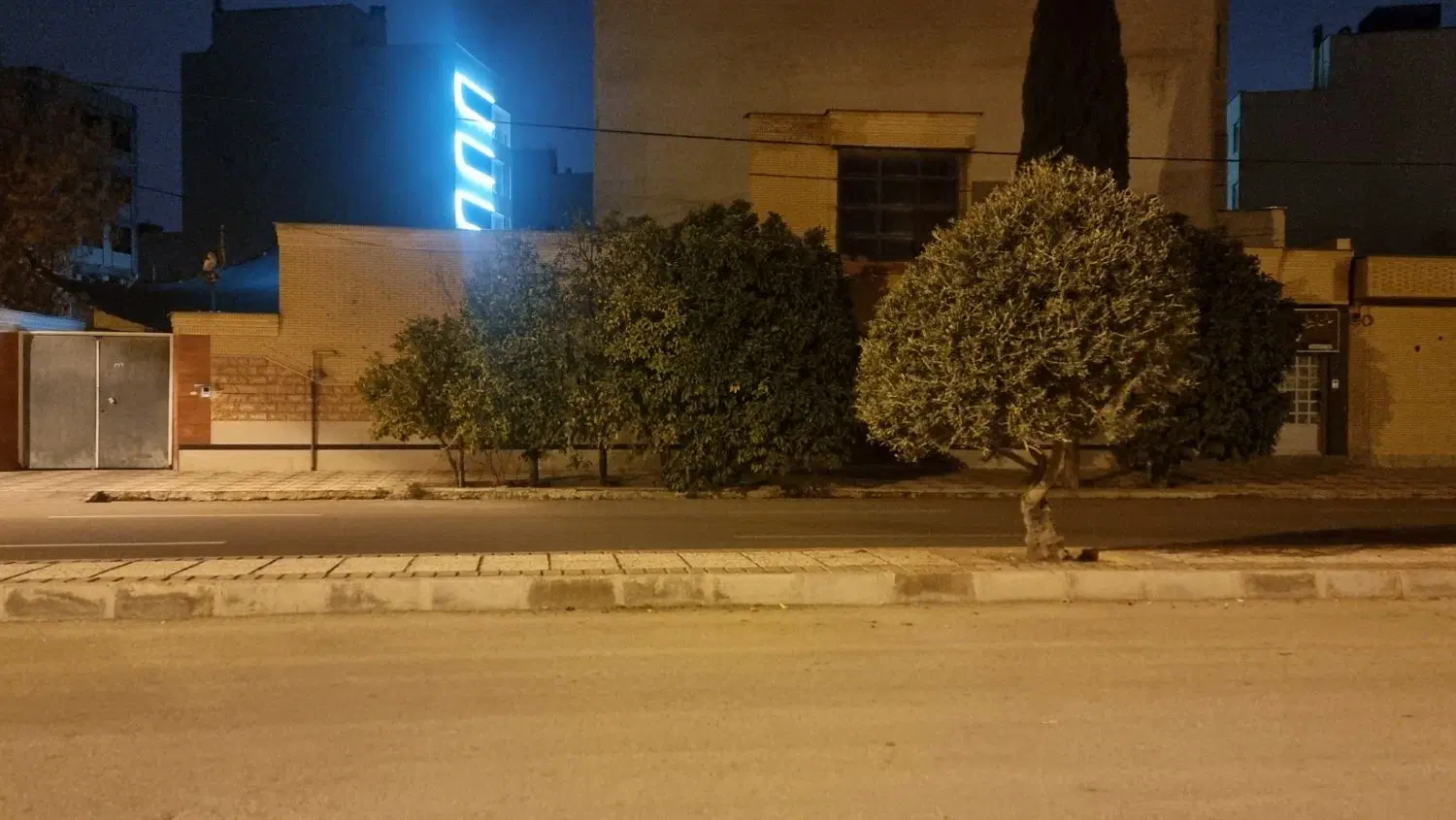 فروش منزل ویلایی ازادگان خیابان شهاب ( خرسند)