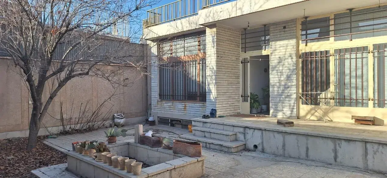 خانه ویلای ۲۴۲ متری در اصفهان