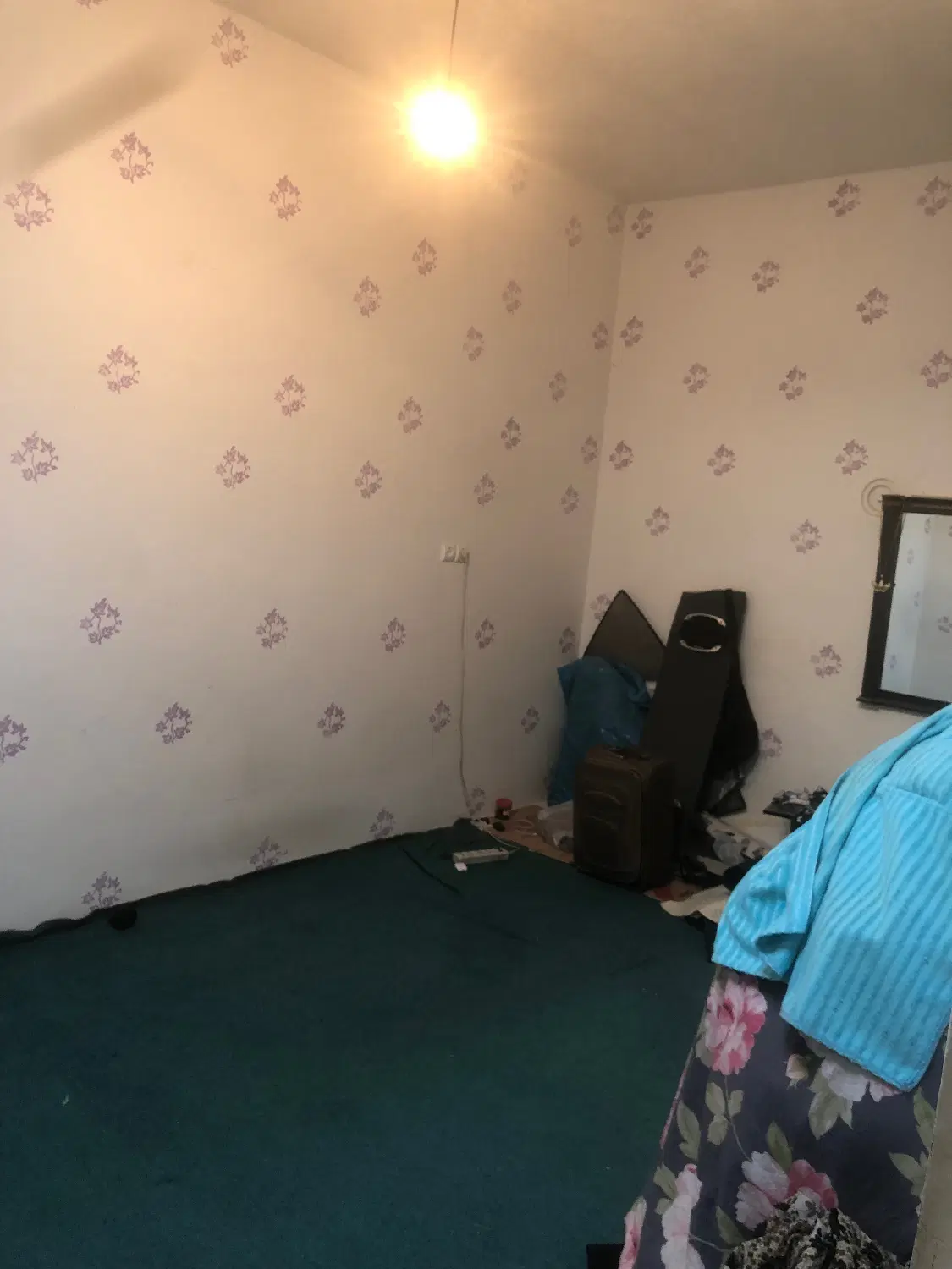 خانه ویلایی در بعثت صد متر