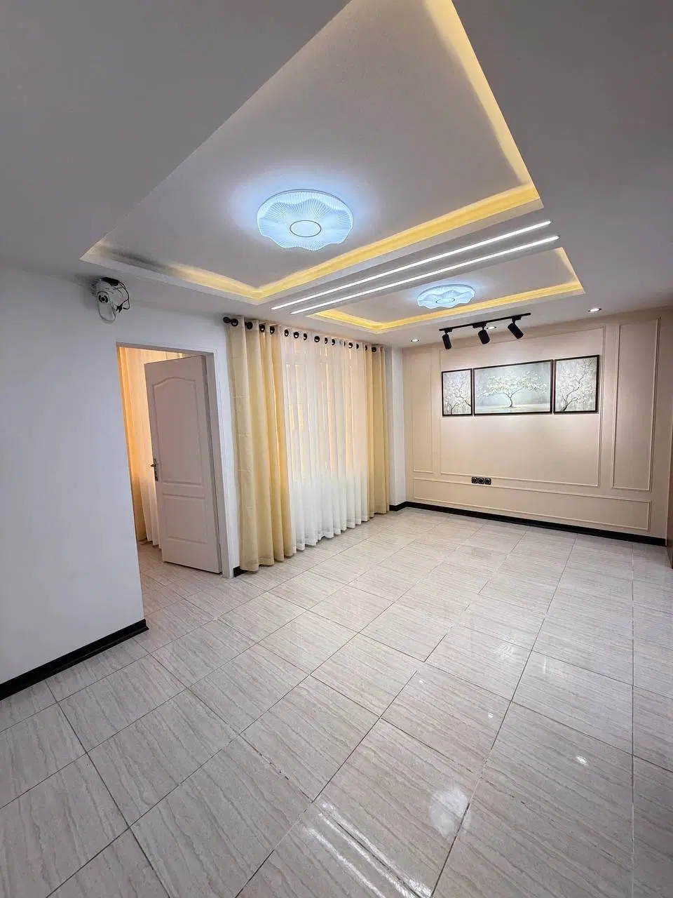 ۵۰متر آسانسور پارکینگ _ تاپ لوکیشن
