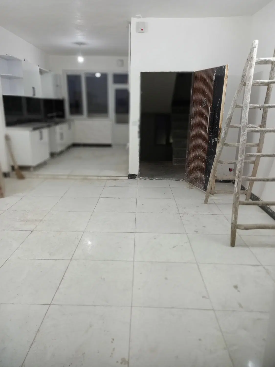 آپارتمان فروشی درشهرک حجت حدود ۷۵مترصفر