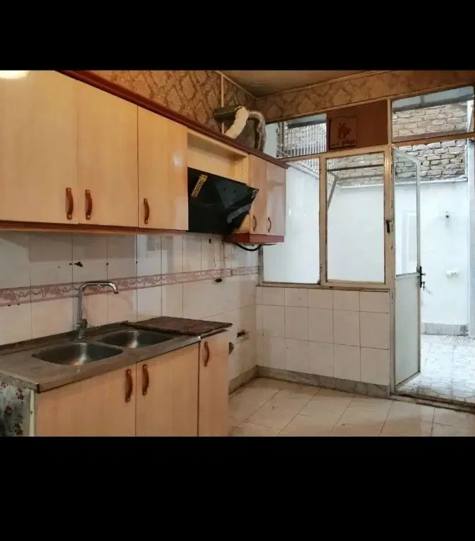 همکف ۹۰ متری ابوطالب ۶۱معاوضه