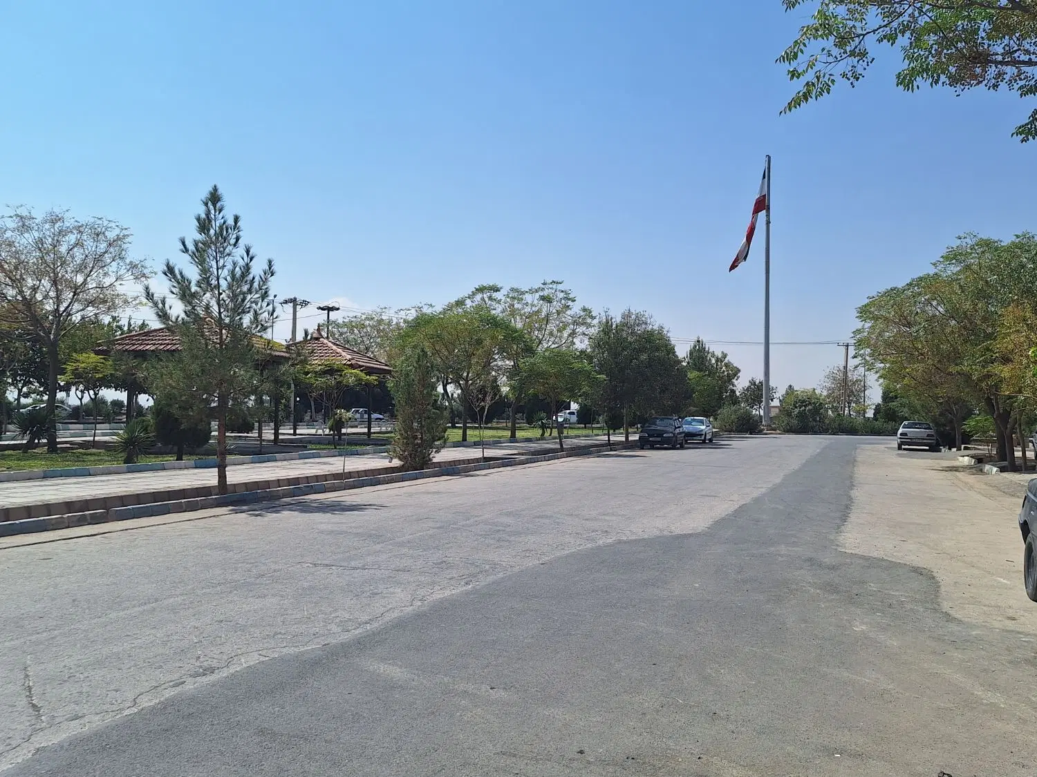 تجاری مسکونی