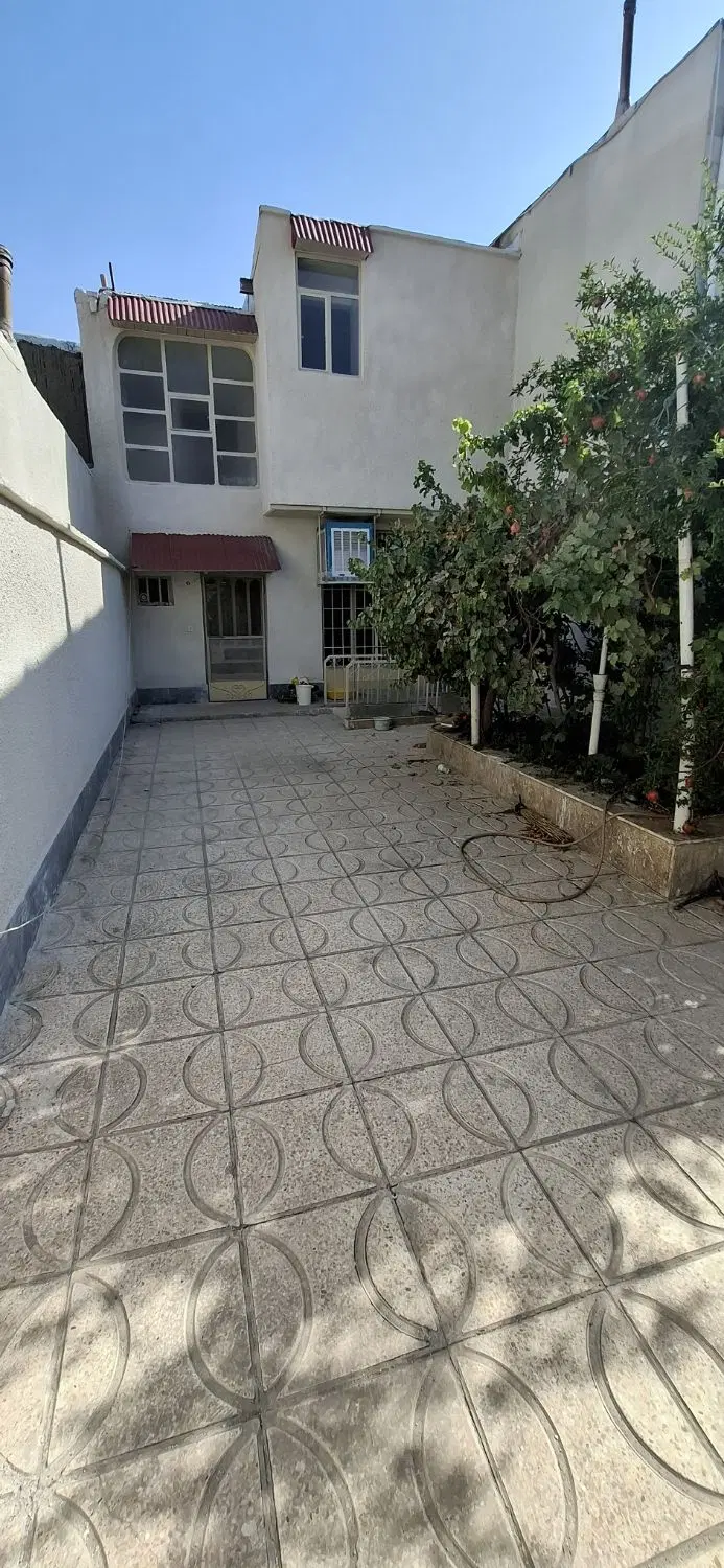 ویلایی مسکونی در دو طبقه