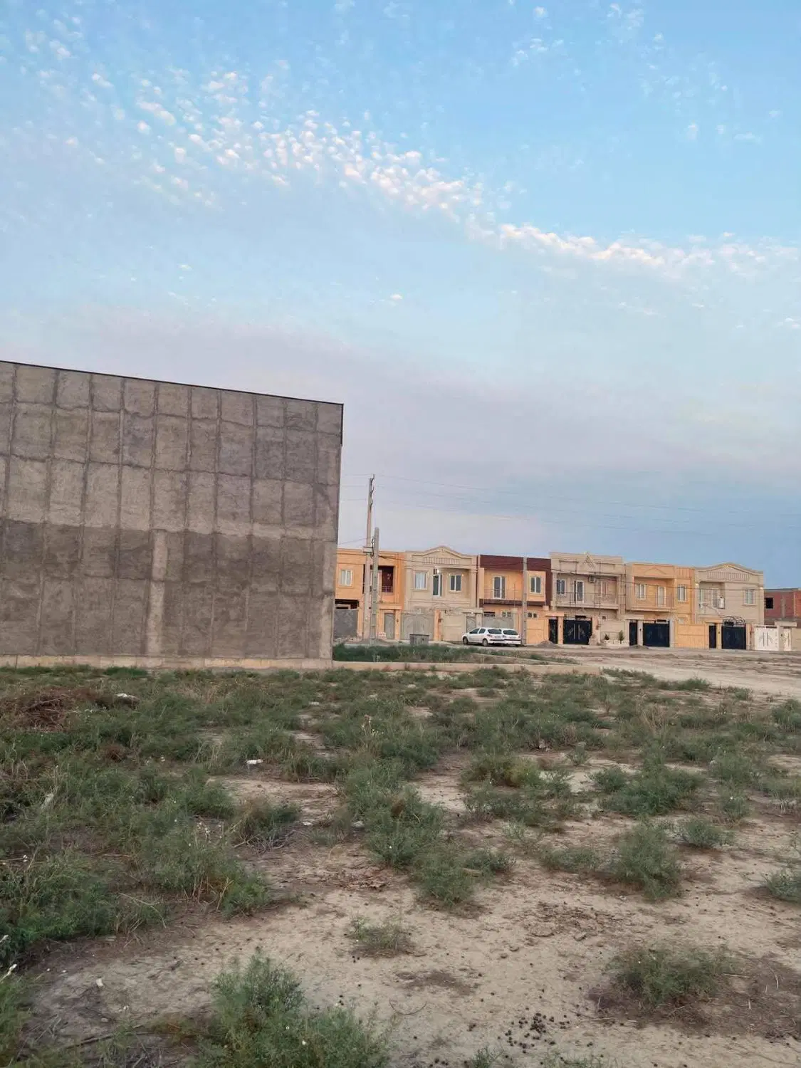 زمین مسکونی روبه افتاب