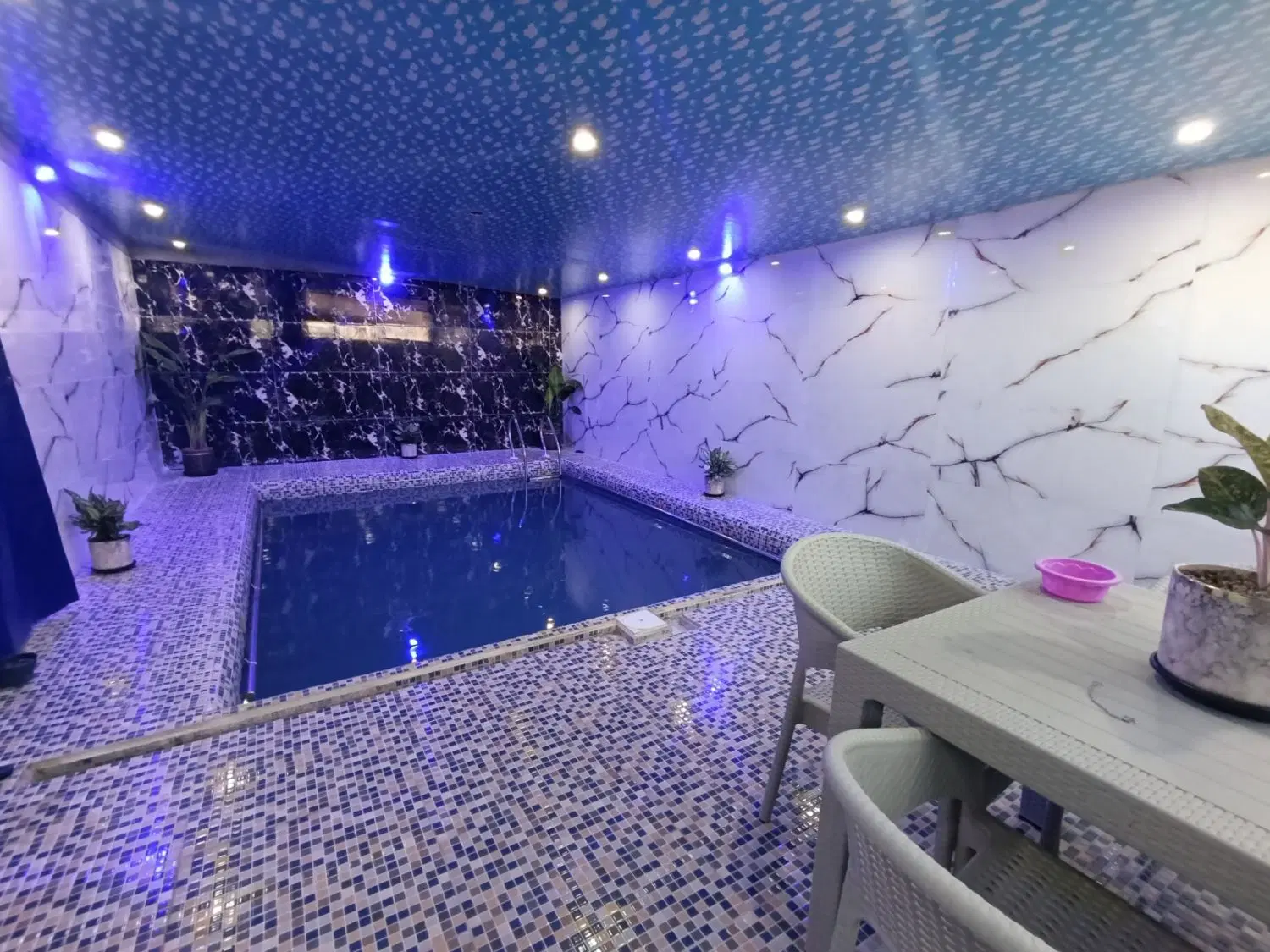 اجاره روزانه و ساعتی ویلا
