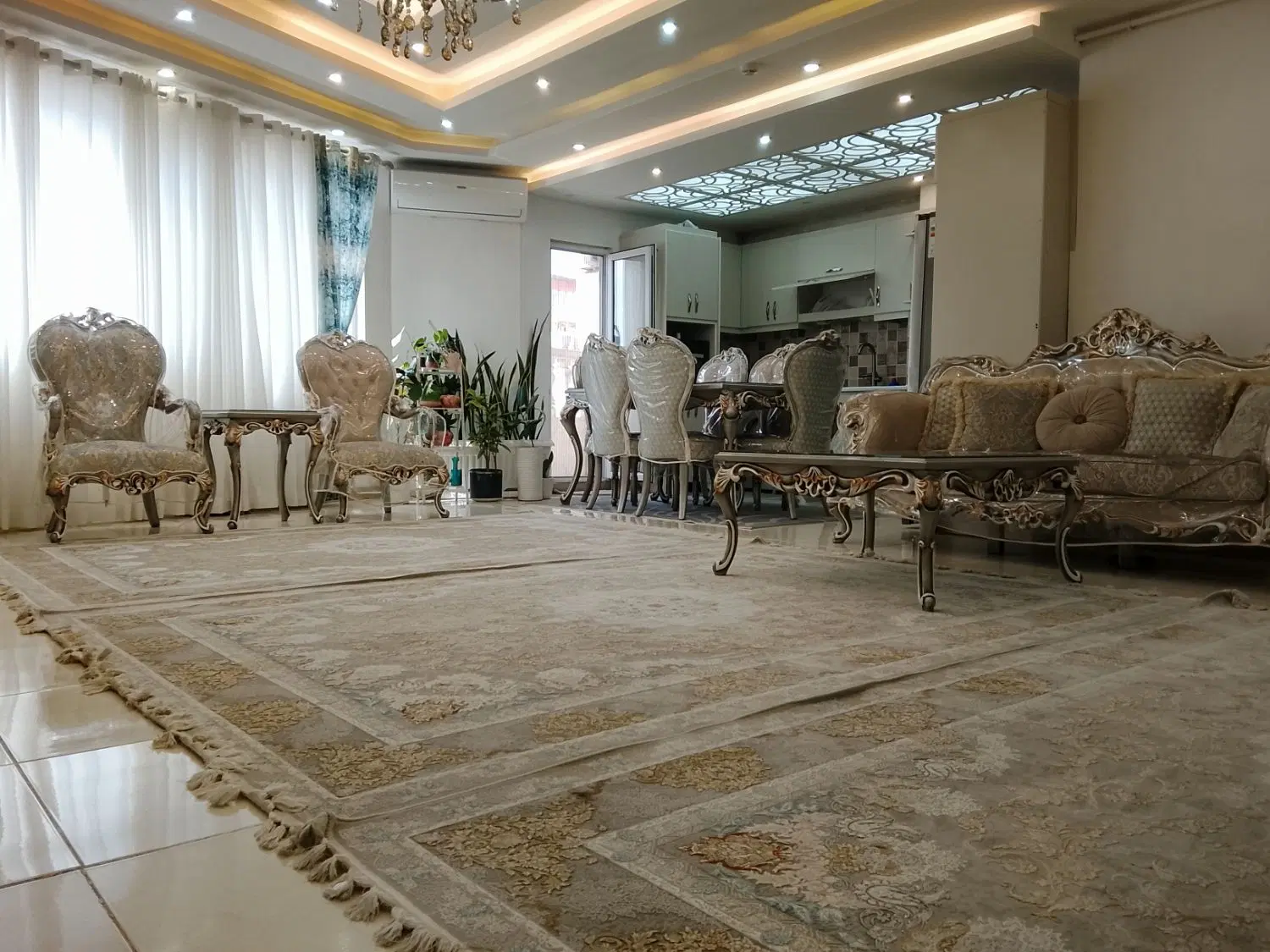 آپارتمان سنددار تک واحدی 4طبقه 4واحد