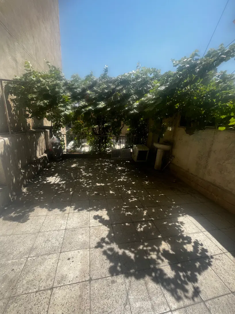 اجاره خانه طبقه سوم