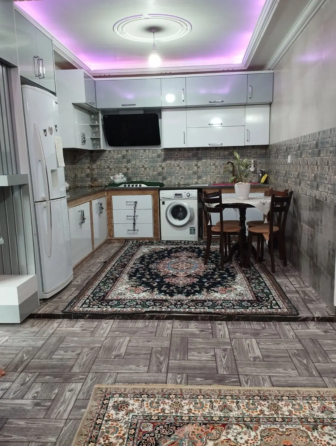 ویلای ساحلی سه کیلومتری دریا...