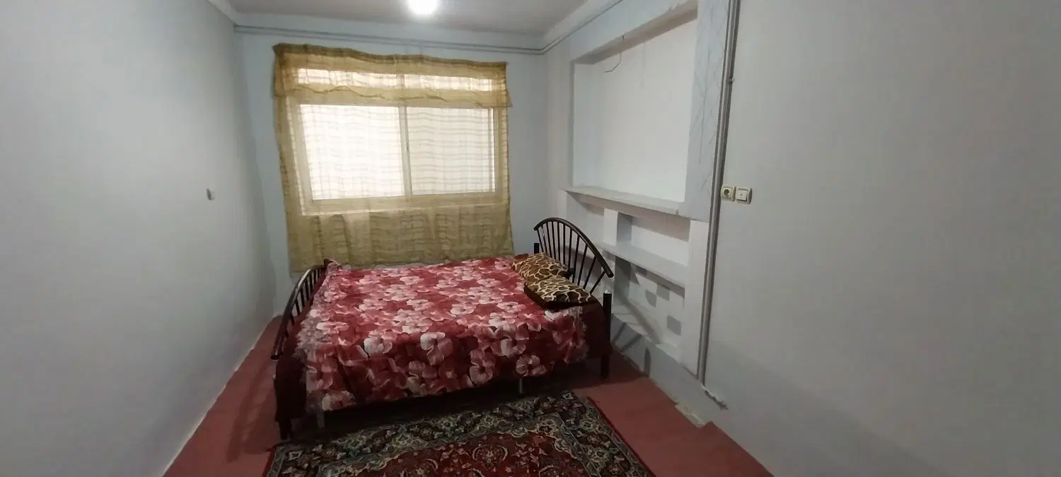 واحد دربستی دوخوابه همکف( میدان باباطاهر)