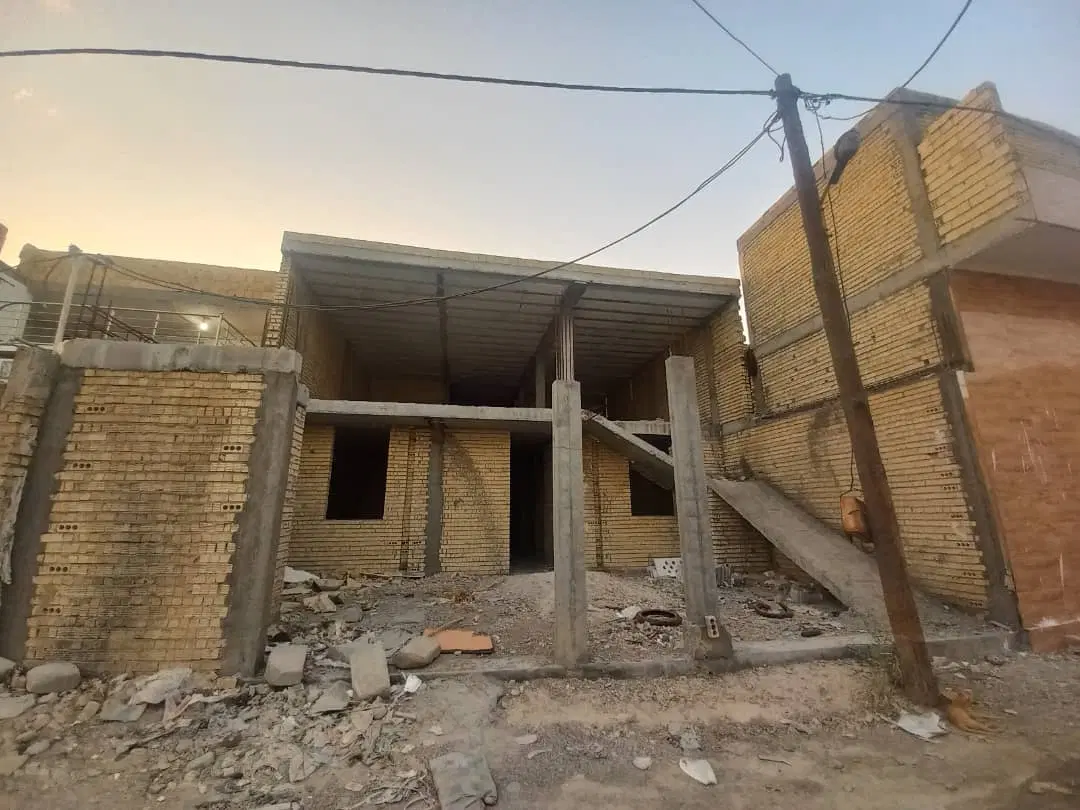 ساختمان دو طبقه