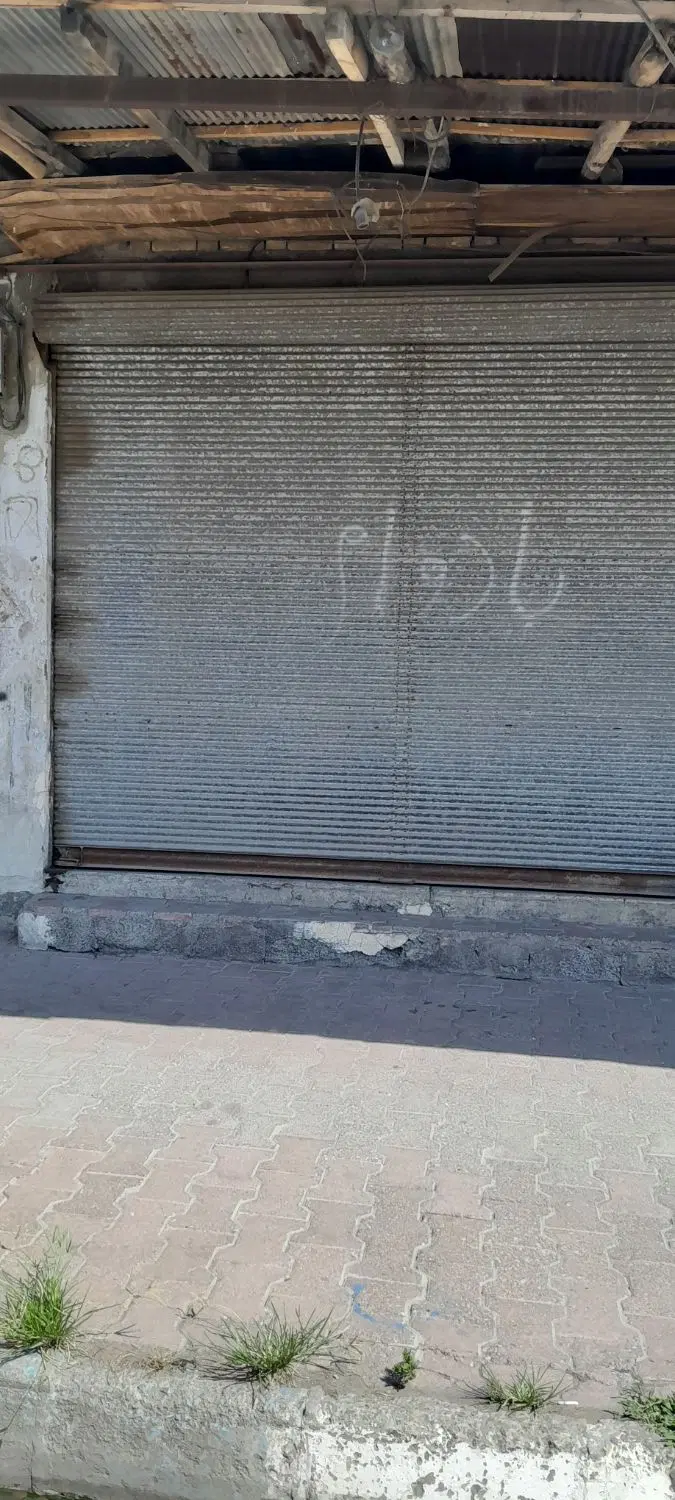 اجاره یک دهنه مغازه در خیابان آبشار