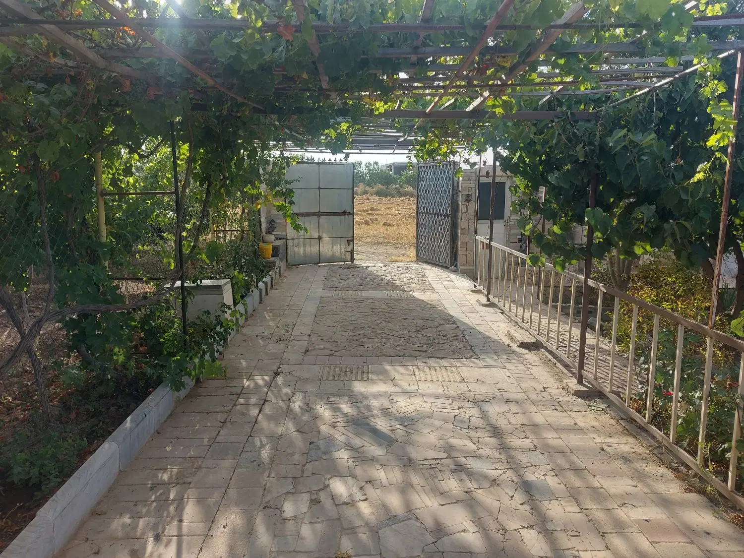 باغ نقلی معاوضه دارم