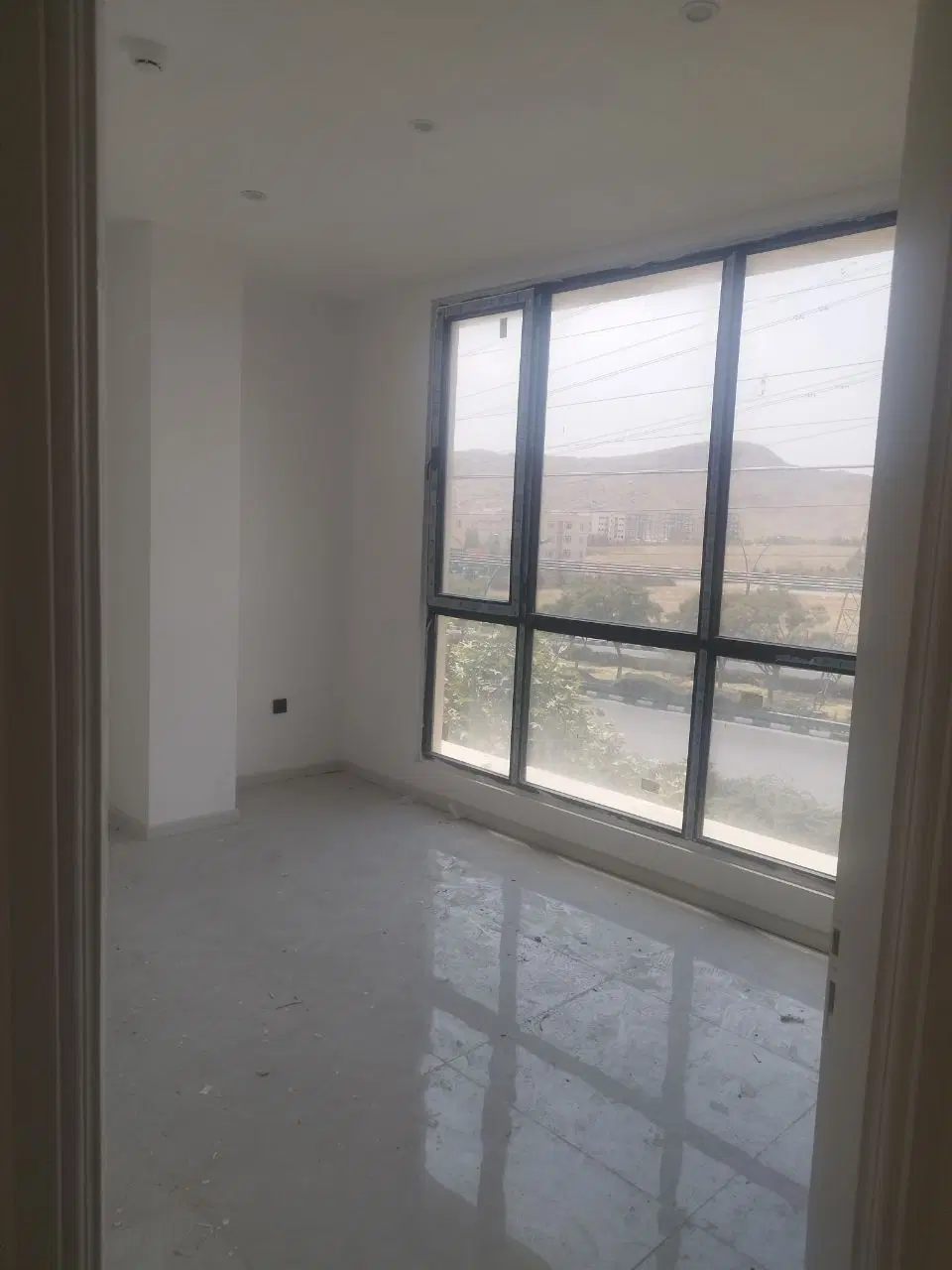فروش آپارتمان ۱۰۵متری شیک فول کلید نخورده اقبال
