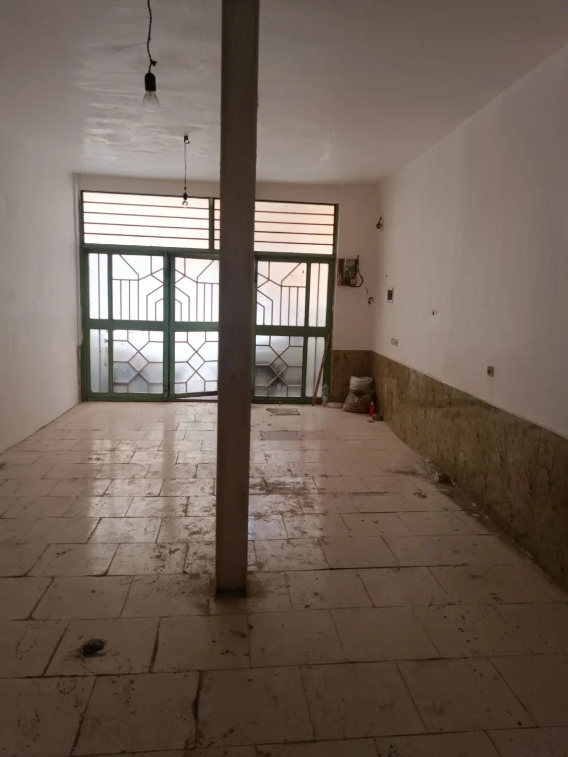 مغازه ۴۰متر عباسی بهشتی