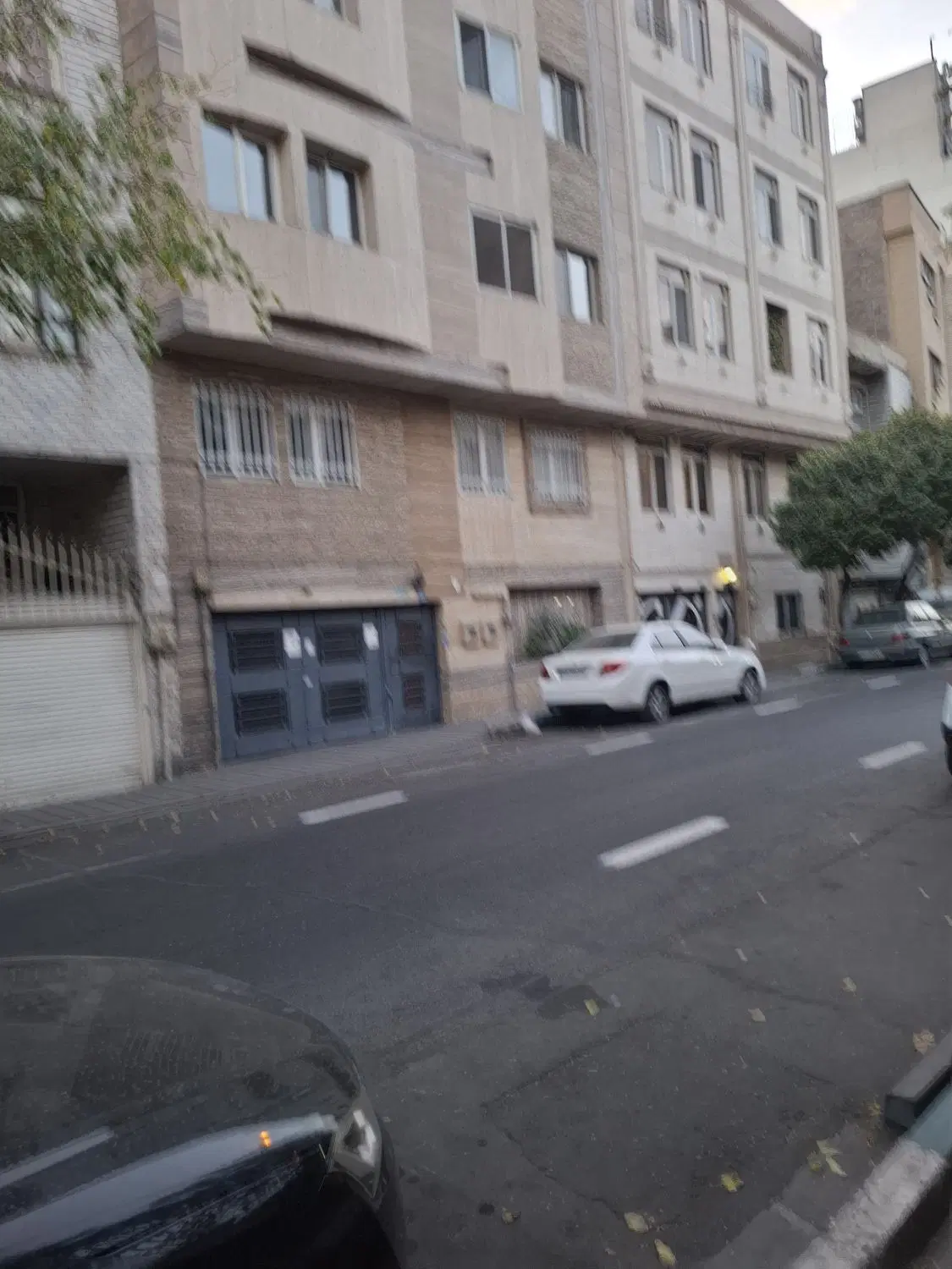 شهید مدنی 66متر دوخواب