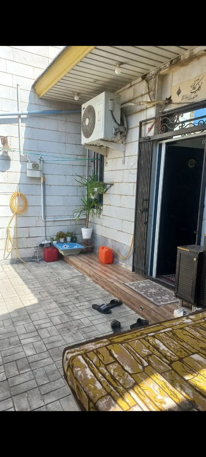 خانه ویلایی دو طبقه  +  زیرزمین   ۱۰۷ متر زمین
