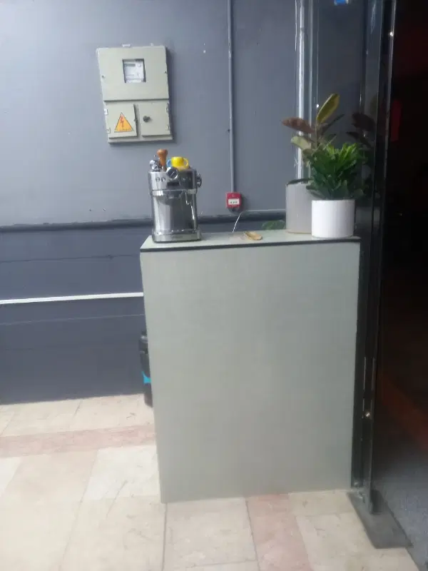 اجاره کافه ارایشگاه