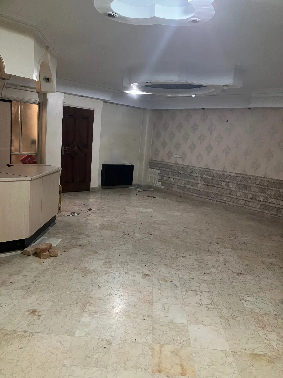 رهن و اجاره واحد ۸۰ متری