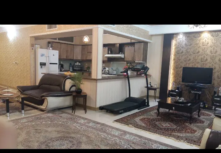 ۲۰۰متر ویلایی شیک اوایل بلوار اندیشه
