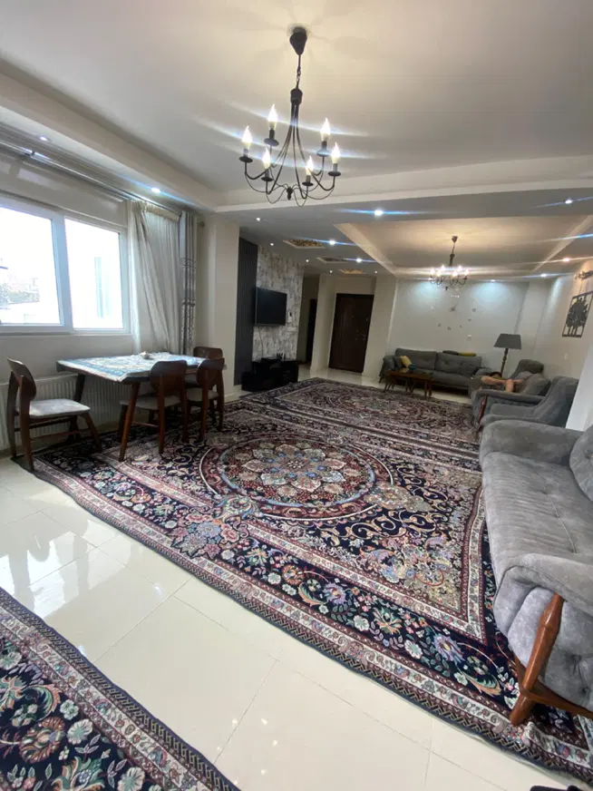 آپارتمان ۱۱۵ متری  بر خیابان رازی