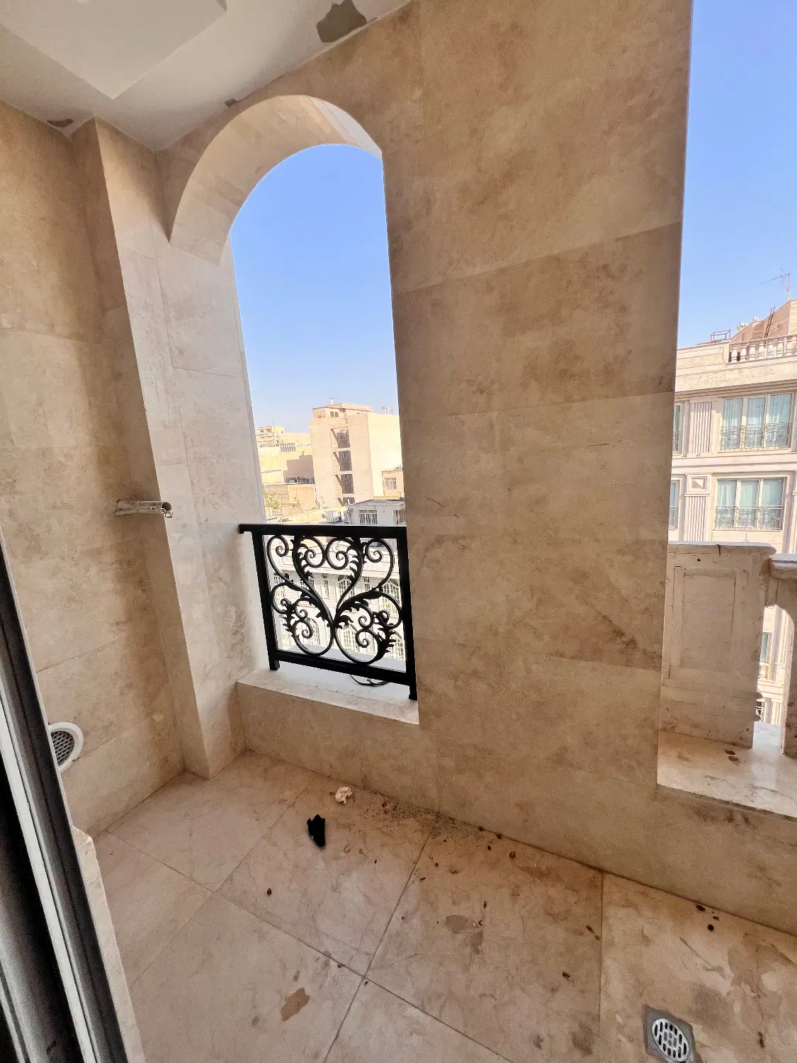 اپارتمان ۲۰۰ متر منیریه انتظام فول