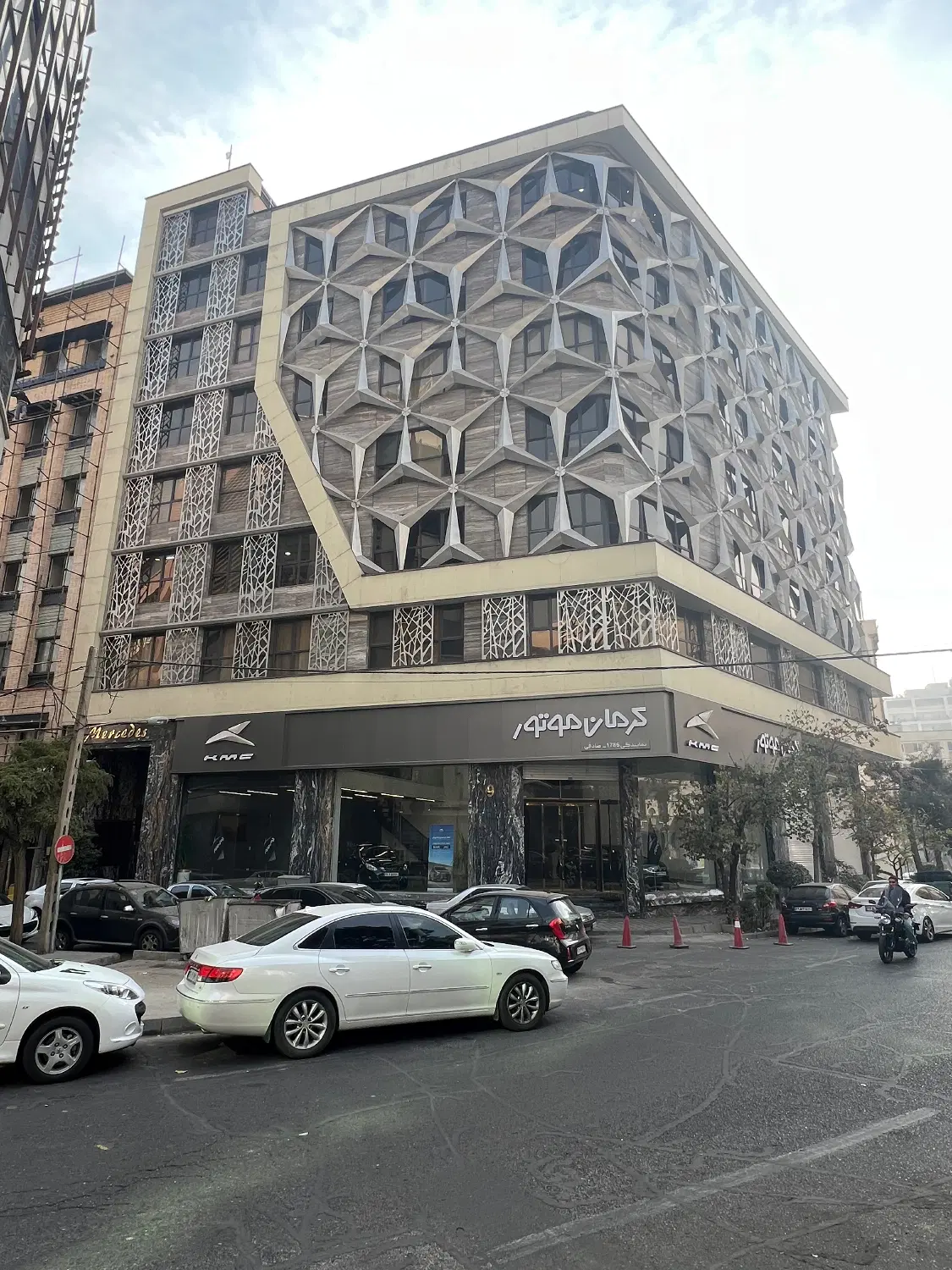 واحد ۶۰ متری ساختمان مرسدس
