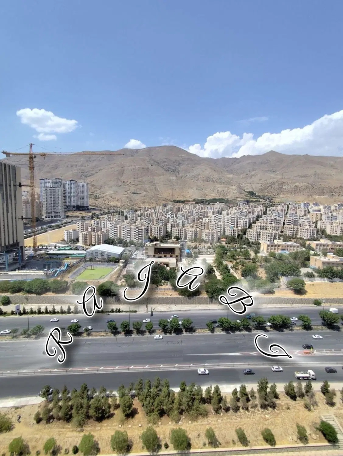 برج آسمان 1 دریاچه نورگیر از 3 جهت (تخلیه)