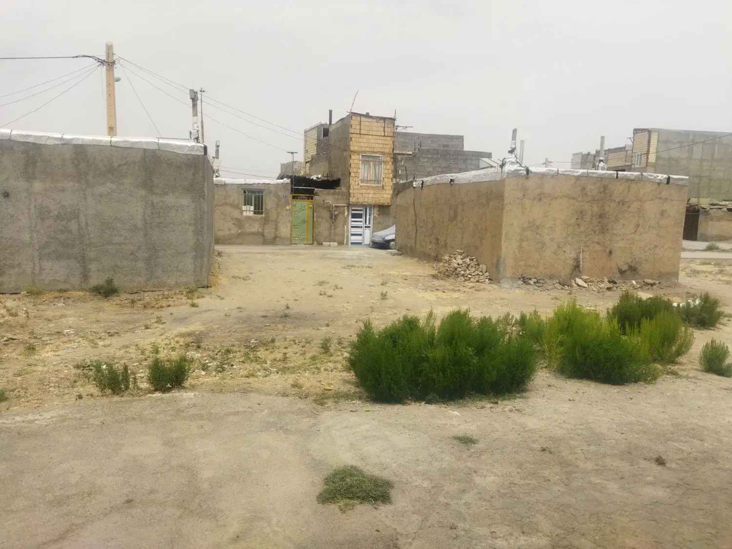 فروش زمین حصار