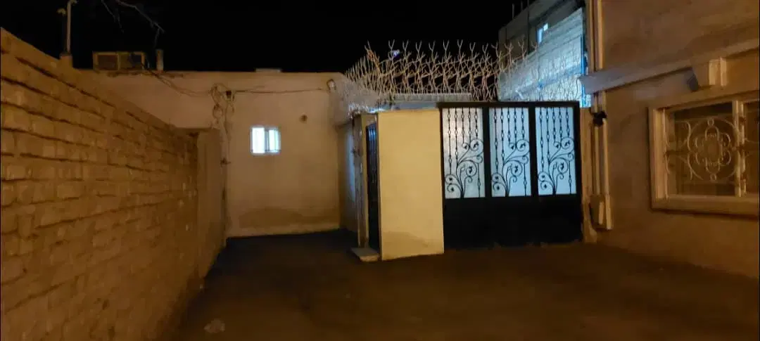 خانه ویلایی 180 متری بازار کوزه گرا