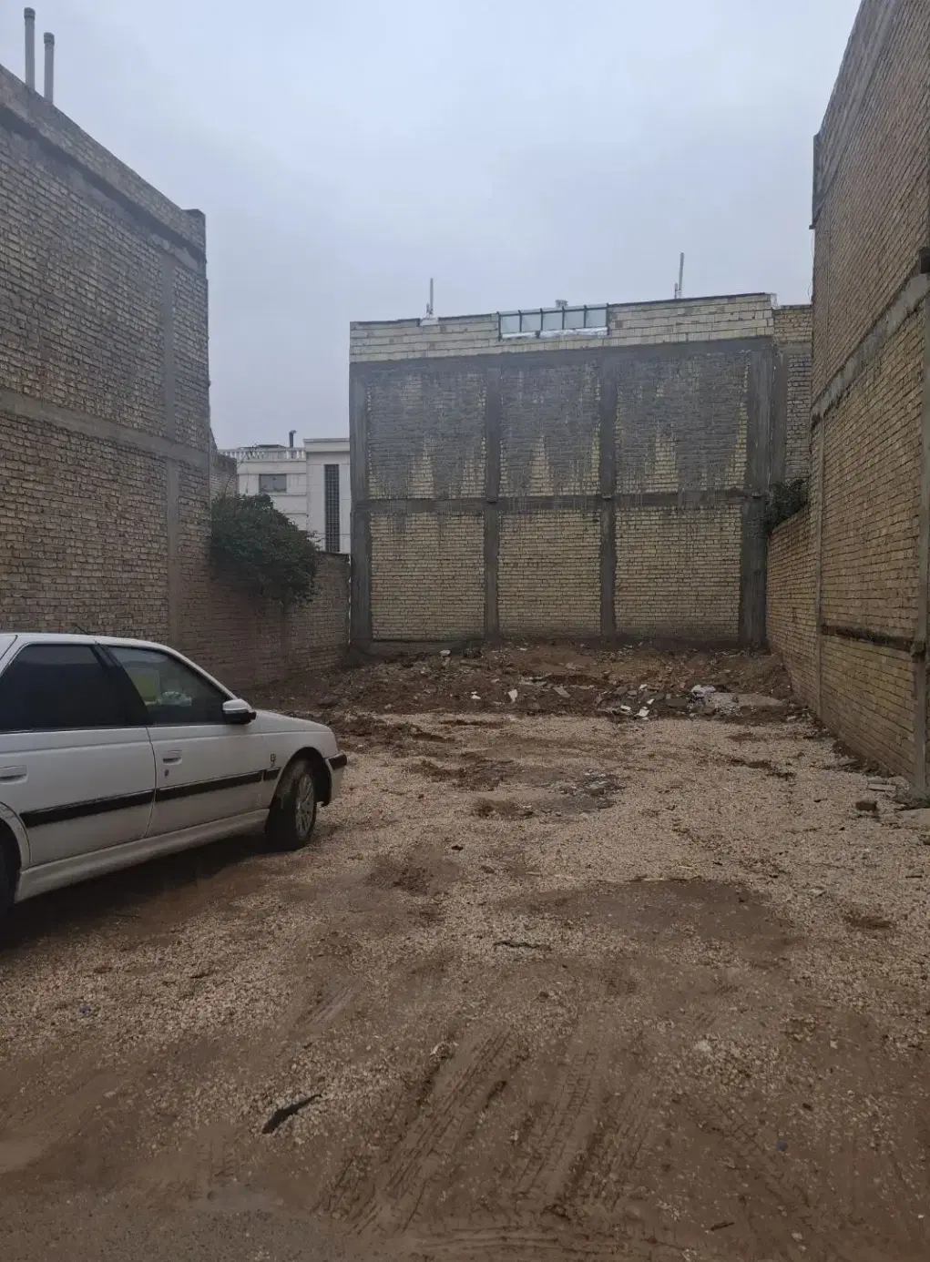 زمین ۱۷۰ متری شهرک زاگرس