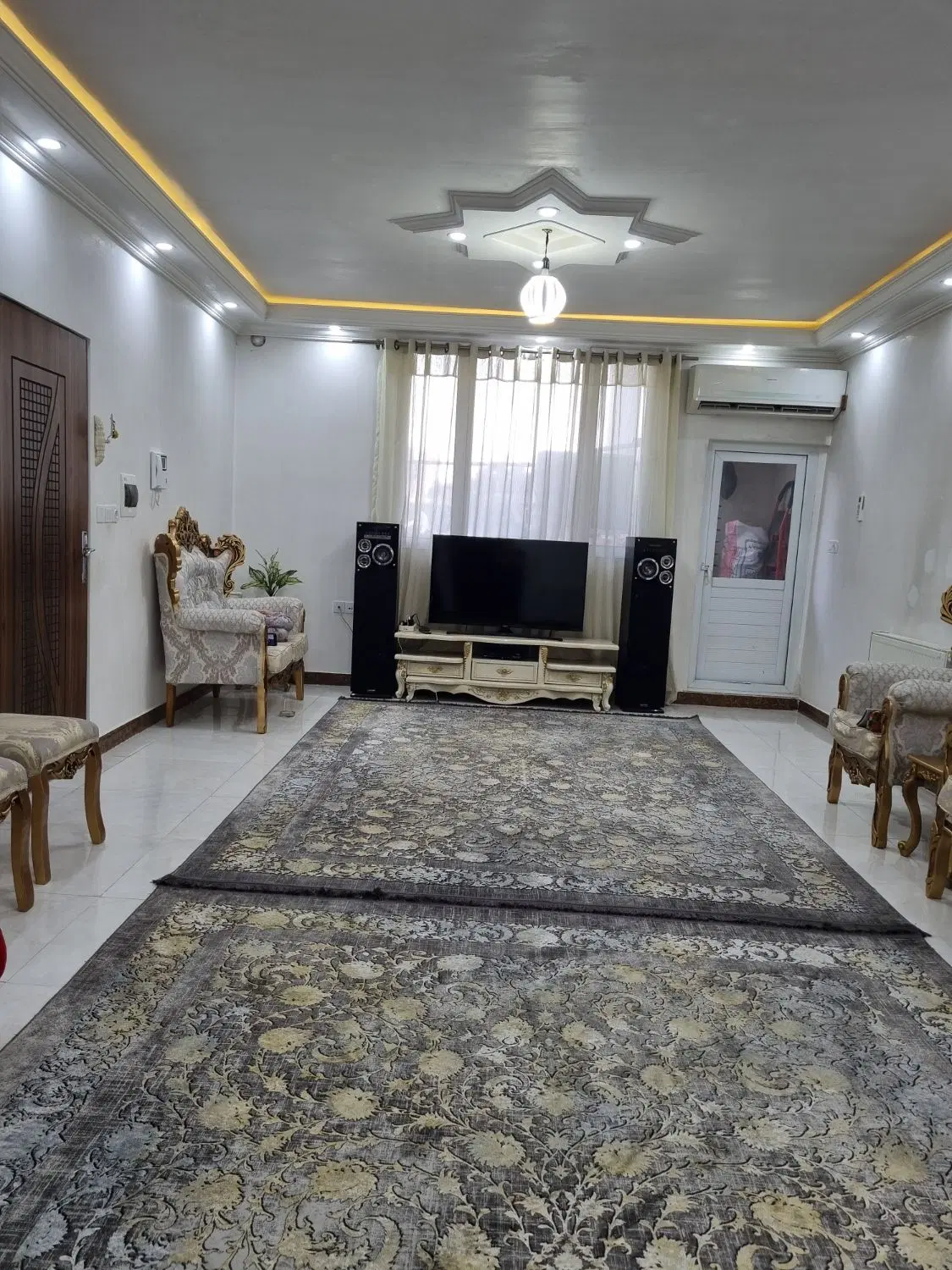 اجازه آپارتمان در کوچه زنبق