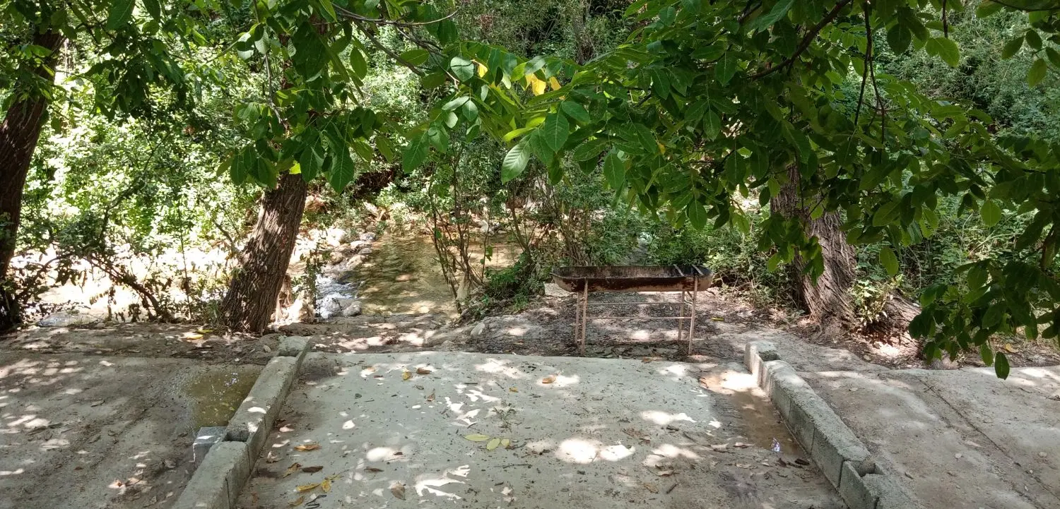 اجاره آلاچیق سکو رودخانه منظره رویایی