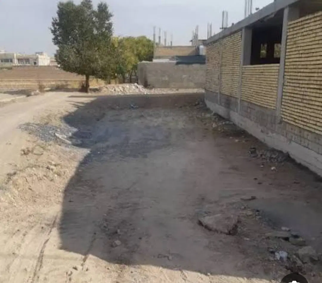 زمین صدمتری حسین کلولی