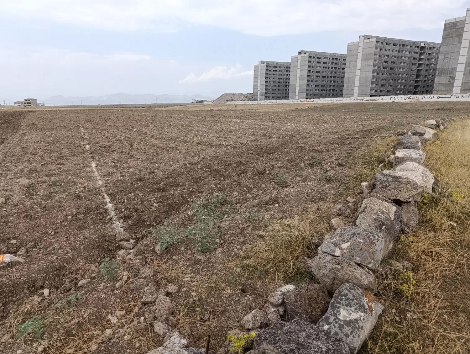 زمین آینده دار جنب مسکن ملی